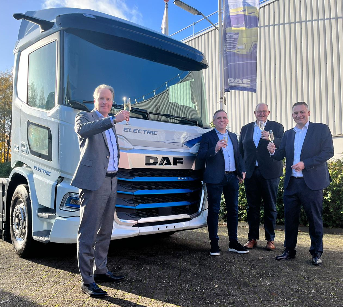 Read more about the article Firma transportowa A.G. Van Geffen z progresywnym zamówieniem na nowego DAF-a XD Electric