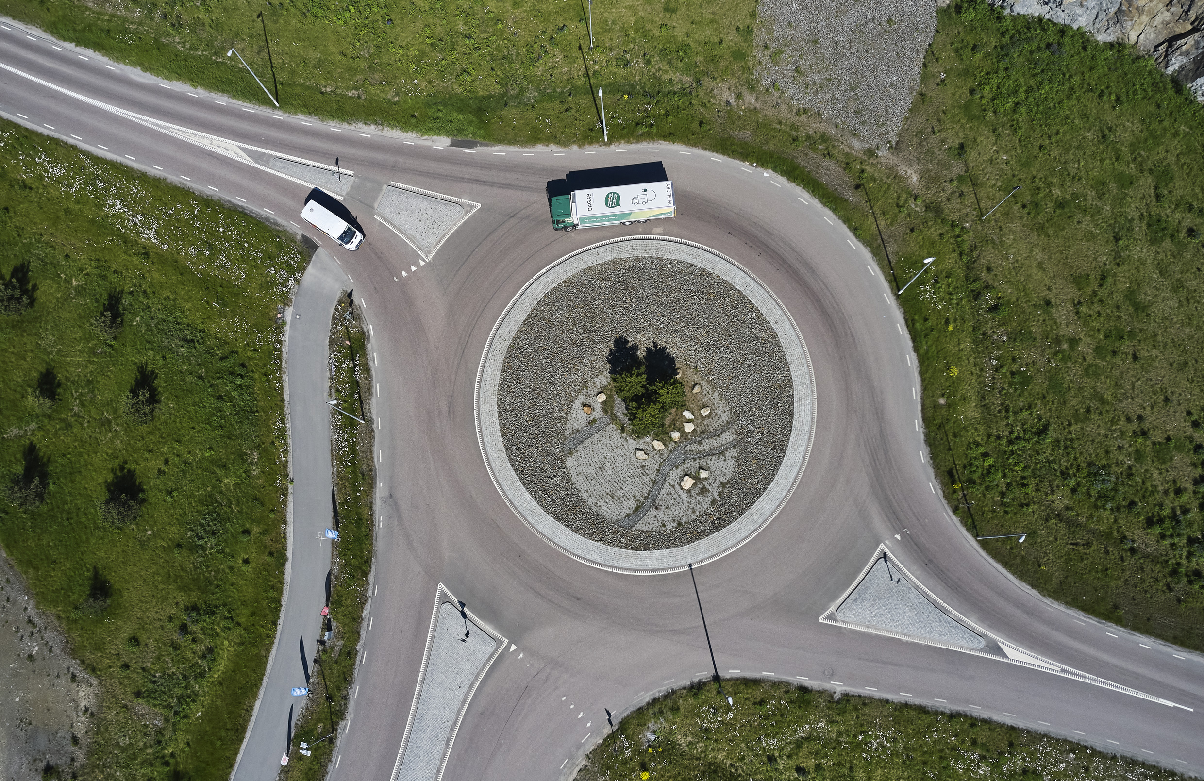 Read more about the article Cyfrowe narzędzia Scania przyspieszają przejście Axela Johnsona na elektryczny transport akumulatorowy