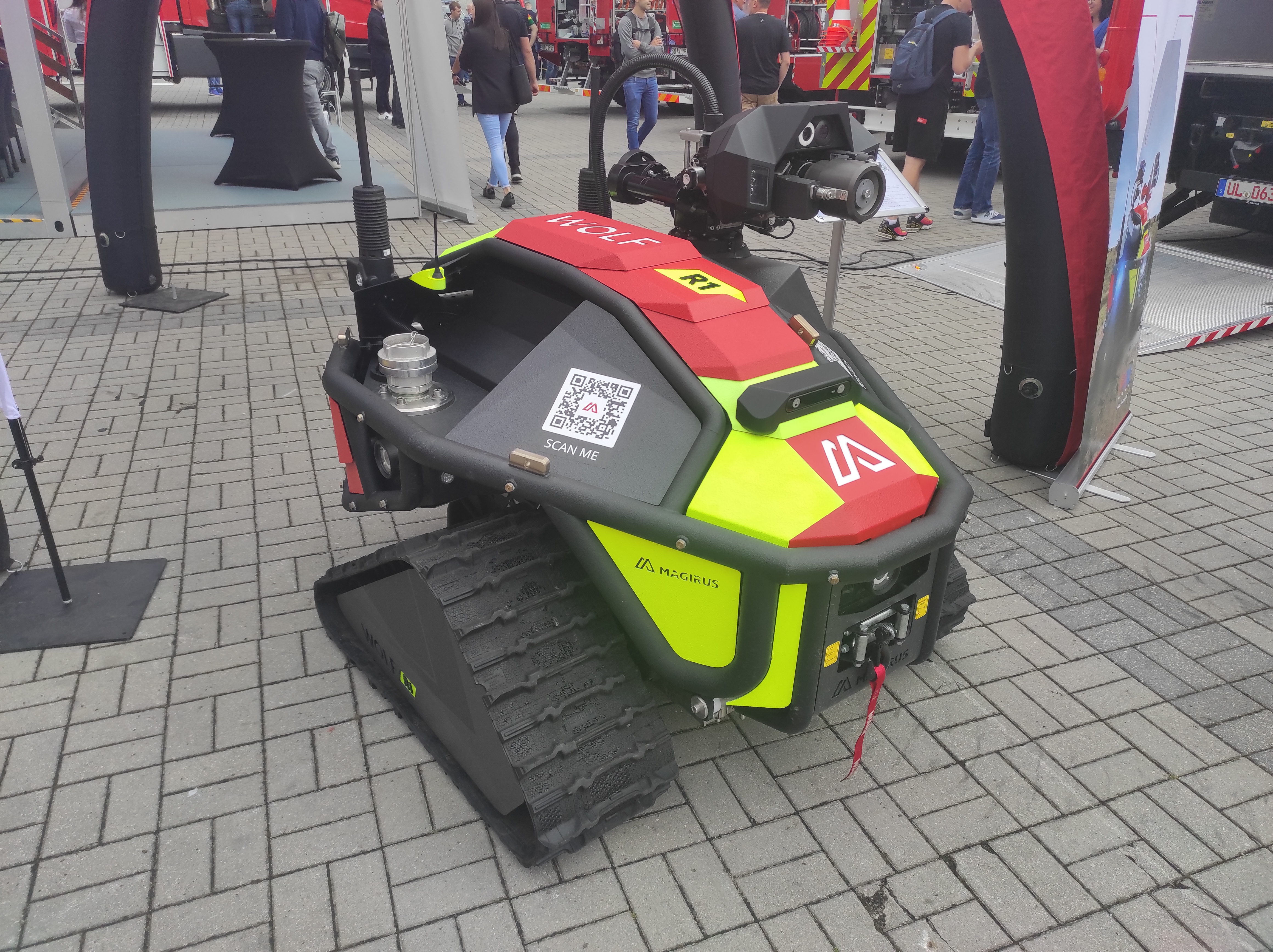 Read more about the article FireMax – Robot Magirus WOLF R 1