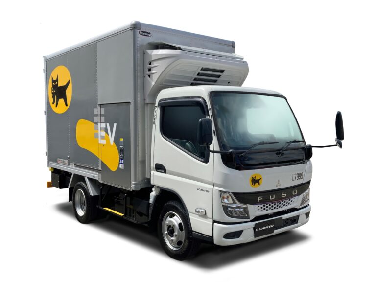 Read more about the article Rekordowe zamówienie na FUSO dla Daimler Truck: w Japonii około 900 w pełni elektrycznych eCanterów nowej generacji dla Yamato Transport