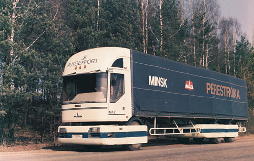 Read more about the article MAZ-2000 „Perestroika” – niezwykle innowacyjna ciężarówka rodem jeszcze z radzieckiej Białorusi.