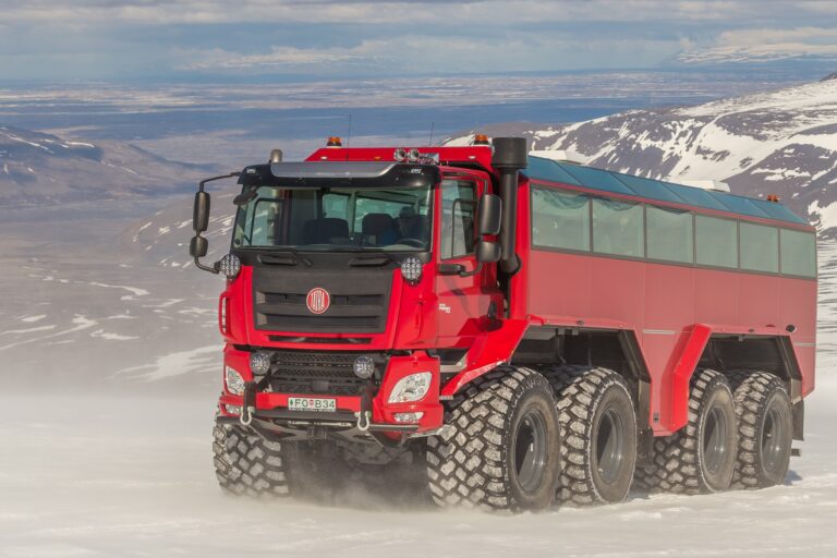 Read more about the article Tatrzański potwór TATRA PHOENIX na Islandii