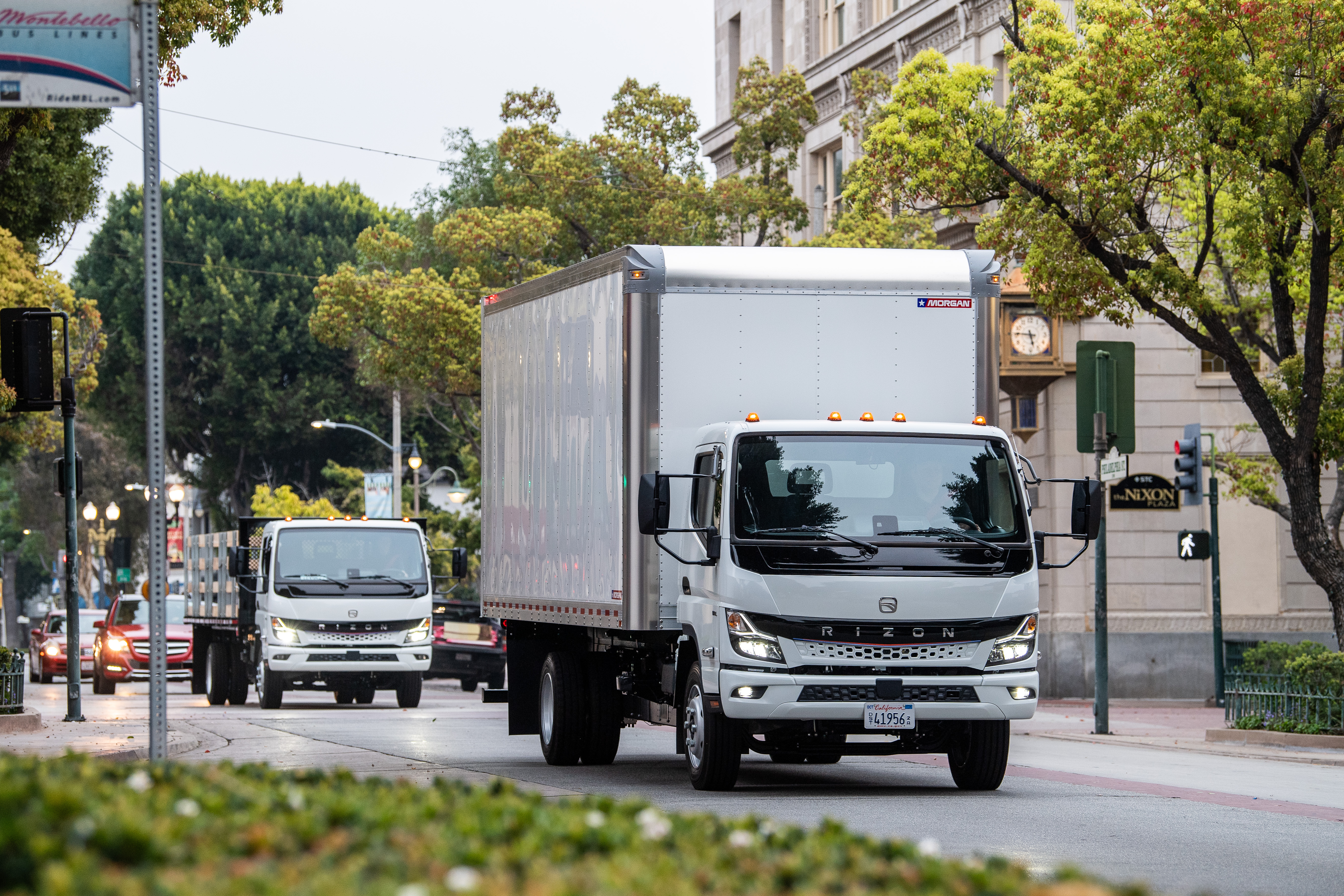 Read more about the article Daimler Truck: Pierwsze ciężarówki marki RIZON dostarczone do klientów w Kalifornii