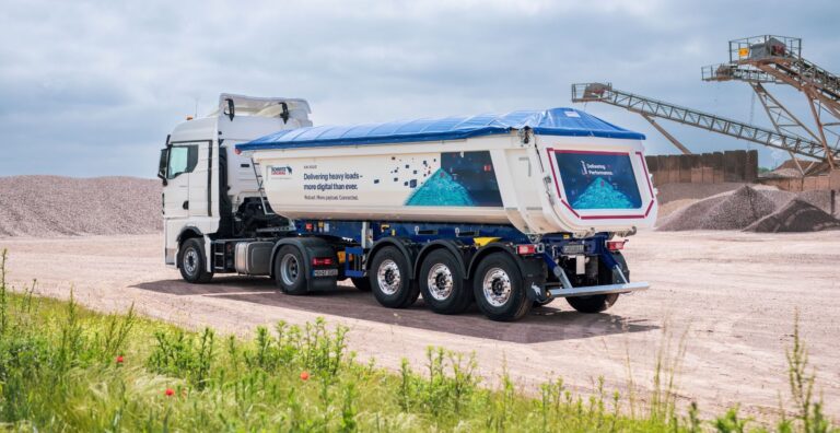 Read more about the article Naczepa wywrotka Schmitz Cargobull o większej ładowności