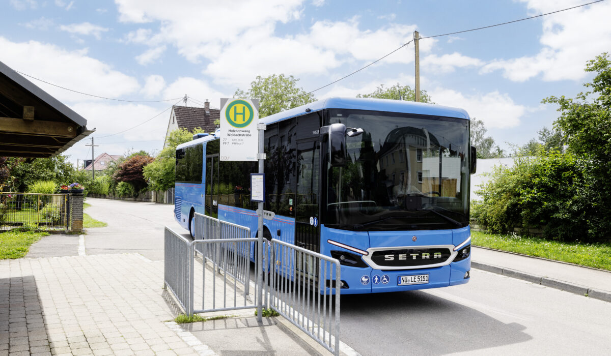 Setra S 515 LE

Setra S 515 LE