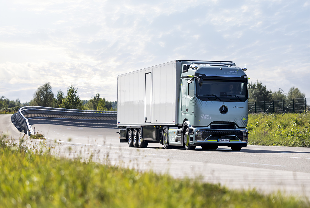 Mercedes-Benz Actros LMercedes-Benz Actros L