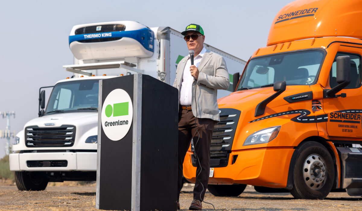 Daimler Truck’s Joint Venture Greenlane vollzieht Spatenstich einer ersten Ladestation für batterieelektrische Nutzfahrzeuge in Colton, KalifornienDaimler Truck’s Joint Venture Greenlane holds Groundbreaking for Flagship Charging Site in Colton, Cal