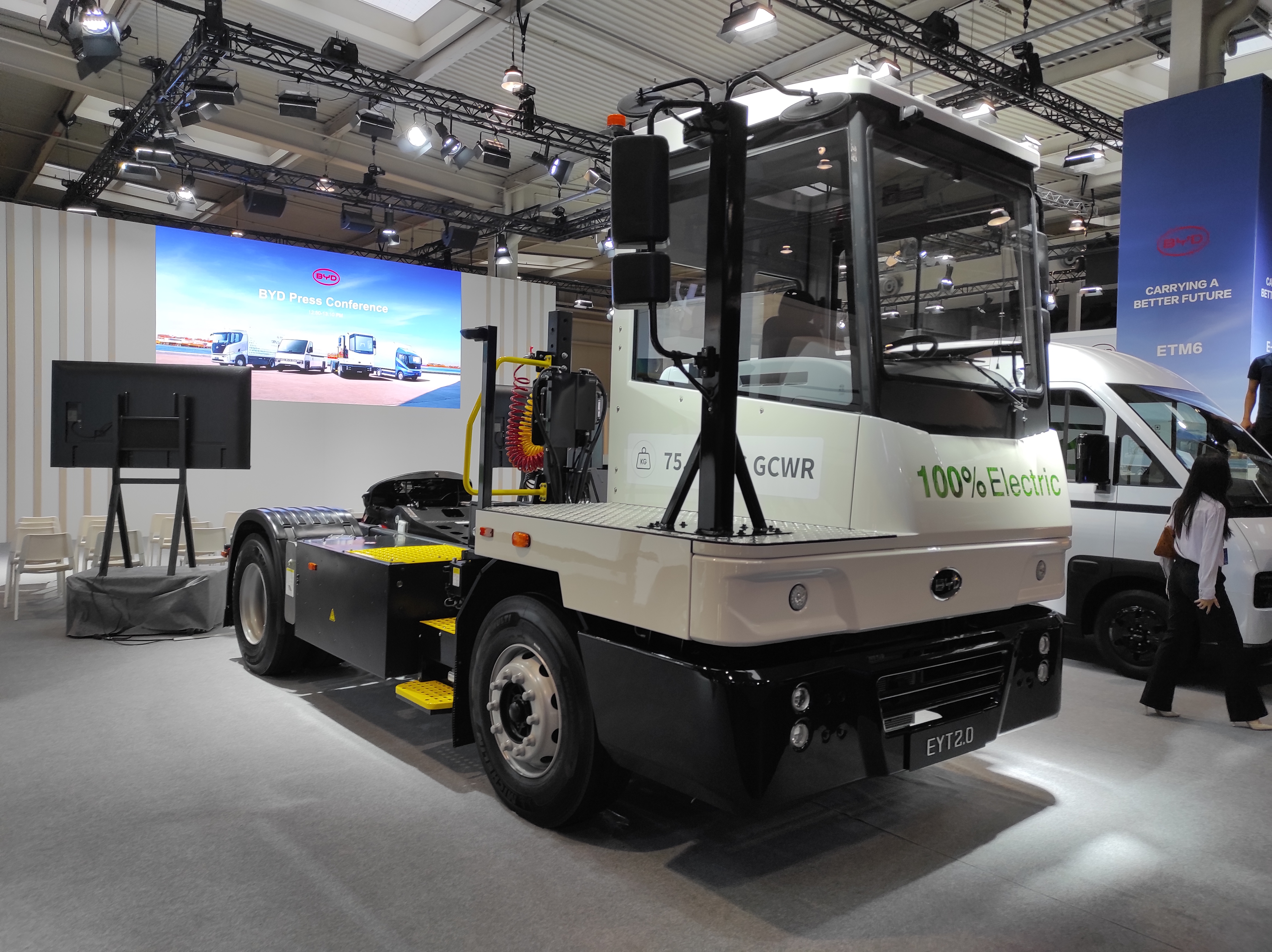 Read more about the article Premiery BYD Trucks na IAA Transportation 2024