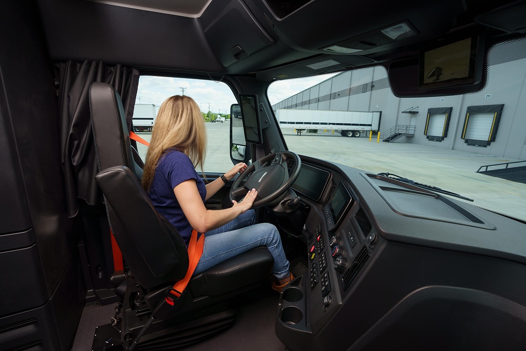 Interior des Freightliner Cascadia 5. Generation

Freightliner Cascadia fifth Generation interior, dashboard