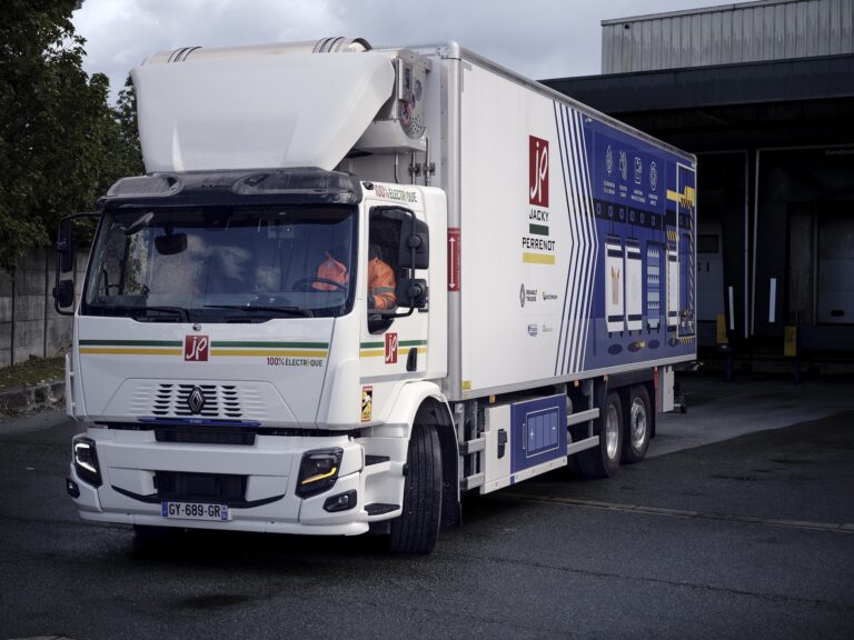 Read more about the article Deliver-Assist: Renault Trucks redefiniuje logistykę miejską z Jacky Perrenot i Intermarché
