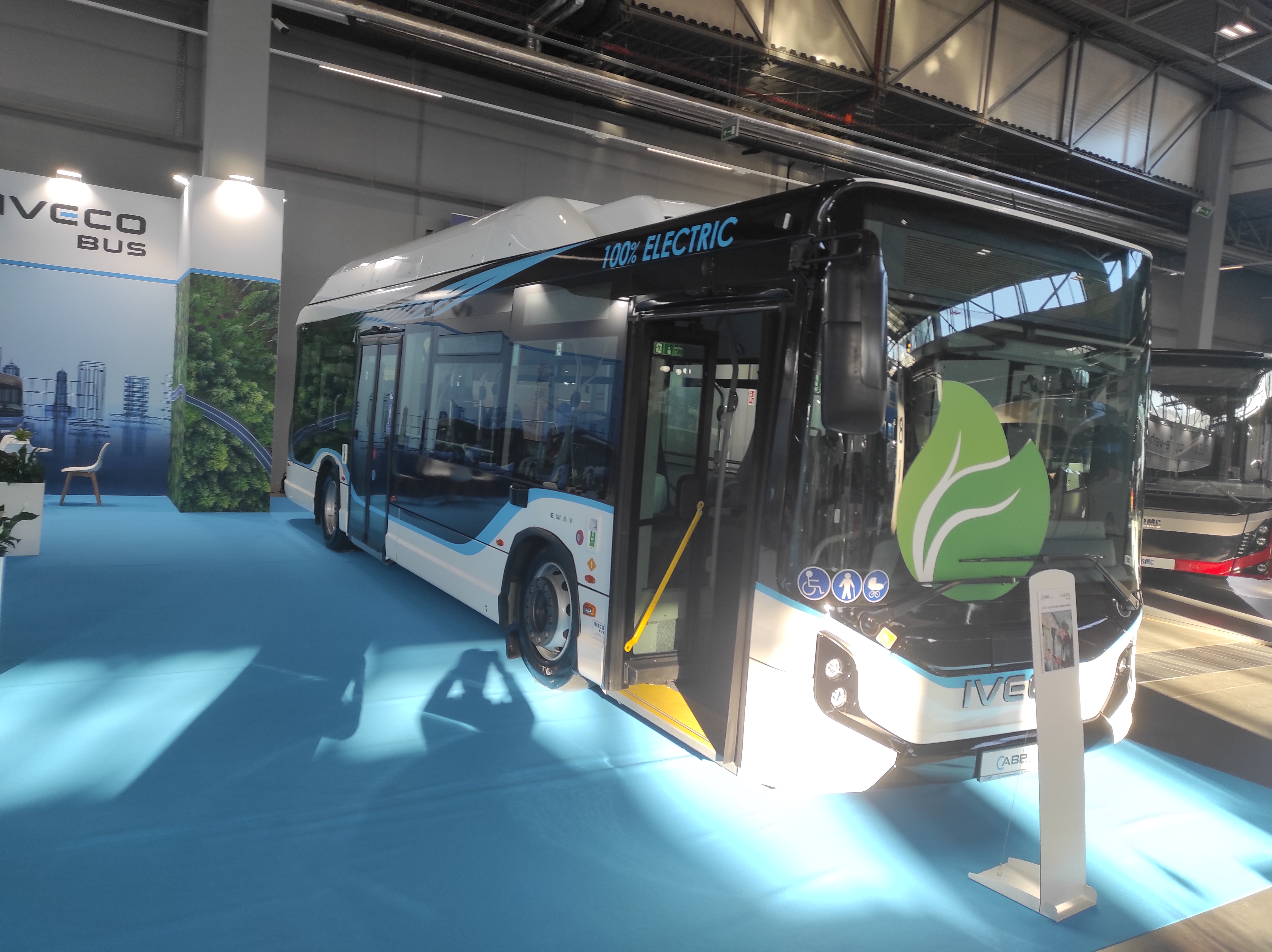 Read more about the article IVECO Bus