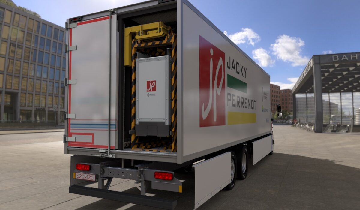 Jacky Perrenot x Renault Trucks logistique urbaine_01