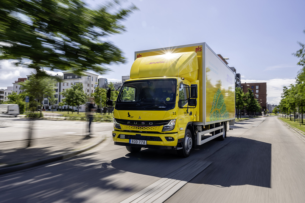 FUSO eCanter Falkenklev Fahraufnahme Schweden

FUSO eCanter driving in Southern Sweden