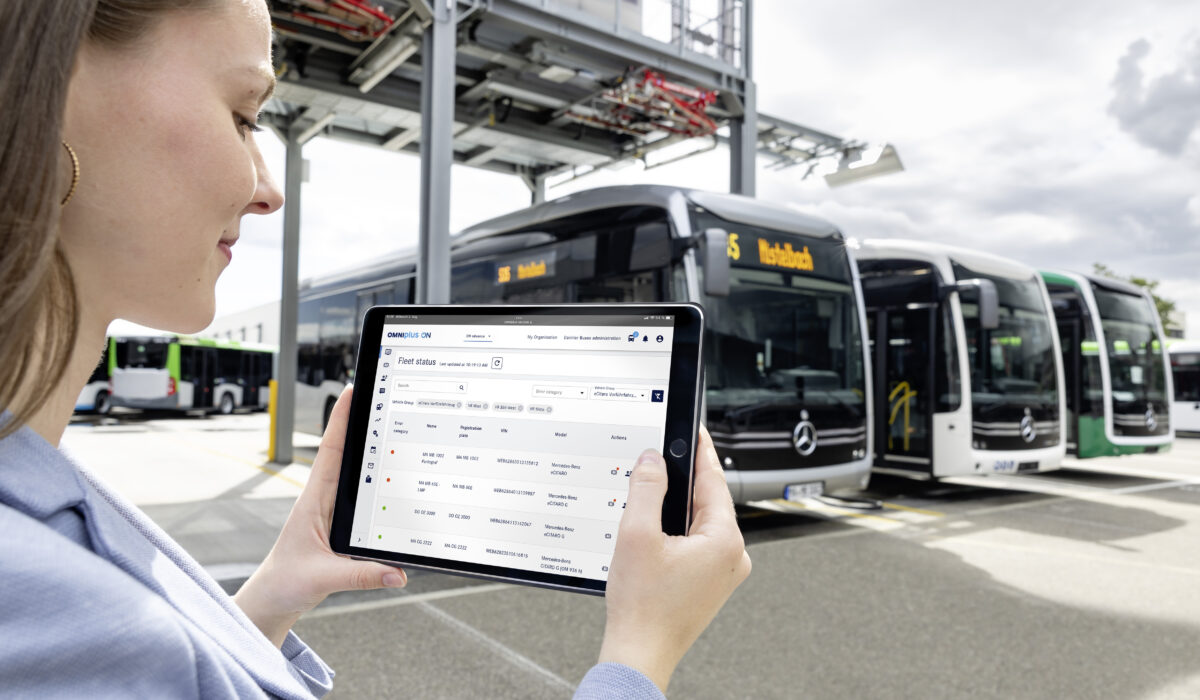 Vernetzt ab der ersten Sekunde: Alle neuen Omnibusse

Connected from the first second: all new buses from Daimler Buses with digital services on the move