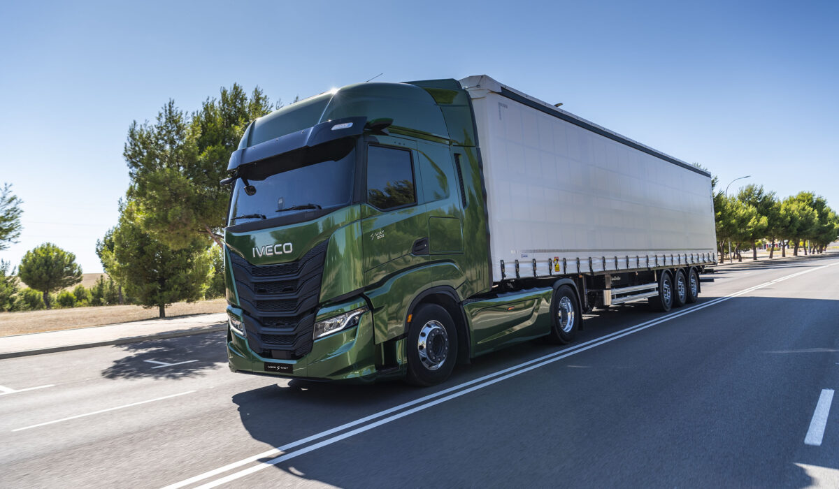 IVECO S-Way MY24 (2)