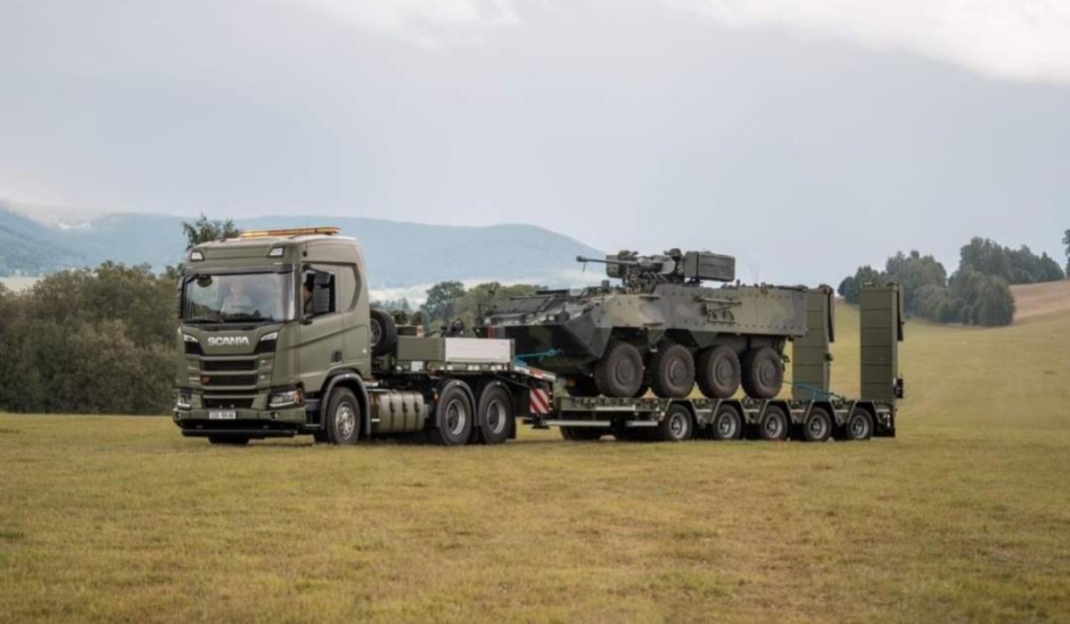 New Scania R660 6x4 with Goldhofer MPA5 semi-trailer in service of 1