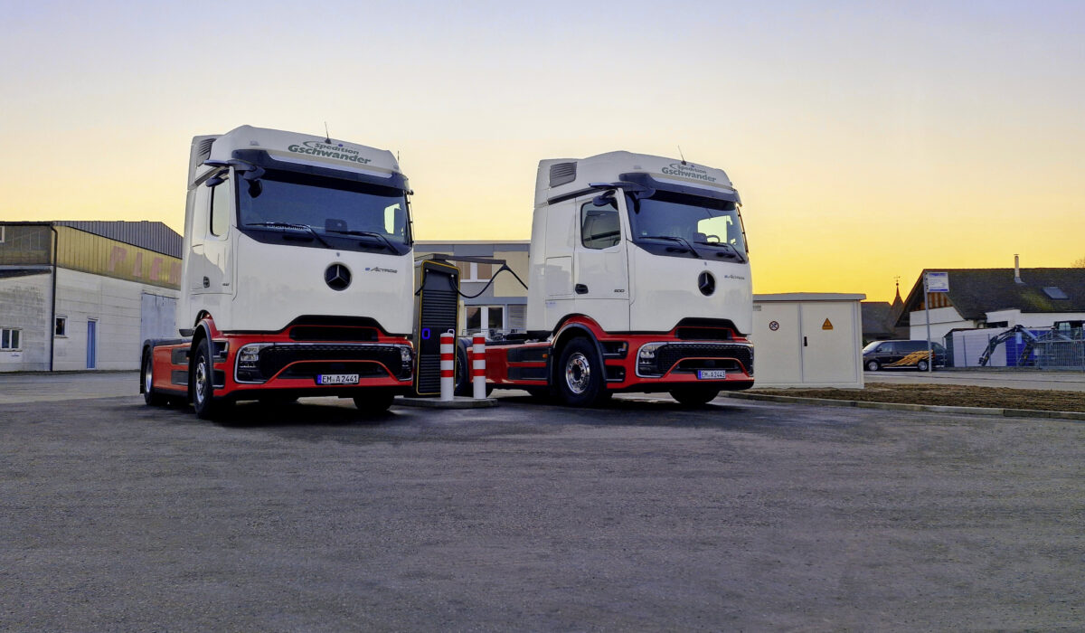 Mercedes-Benz Trucks elektrifiziert: Spedition Gschwander startet mit vier eActros 600 in die Elektromobilität
Mercedes-Benz Trucks electrifies: Spedition Gschwander starts going electric with four eActros 600