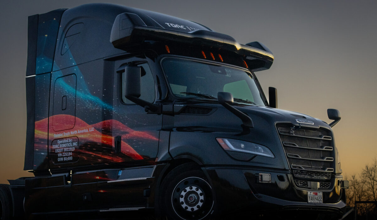 Autonomes Fahren: Daimler Truck liefert „Autonomous-Ready“-Version des neuen Freightliner Cascadia an Torc

Autonomous Driving: Daimler Truck delivers latest iteration of autonomous-ready truck platform to Torc