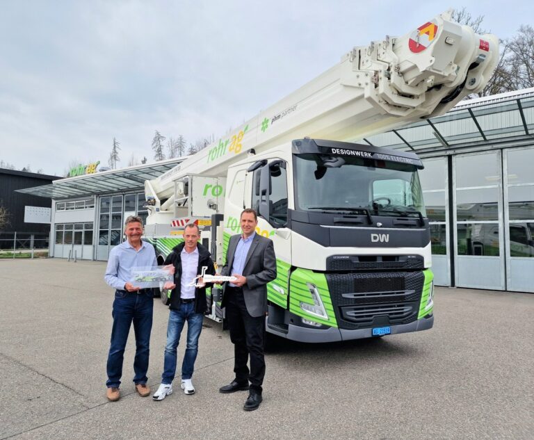 Read more about the article Światowa premiera DesignWerk i Bronto Skylift na targach Bauma 2025: Pierwsza całkowicie elektryczna ciężarówka z platformą roboczą i wysokością roboczą 56 metrów