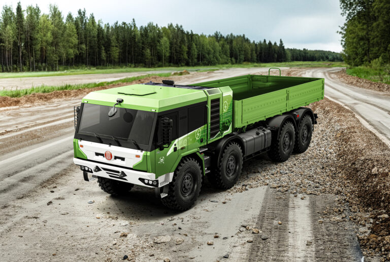 Read more about the article Hybrydowa Tatra Force e-Drive do zastosowań militarnych
