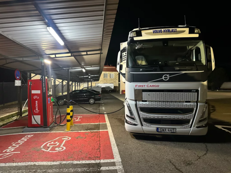 Read more about the article Jak wygląda przejechanie 652 kilometrów przez Europę tylko na energii elektrycznej?