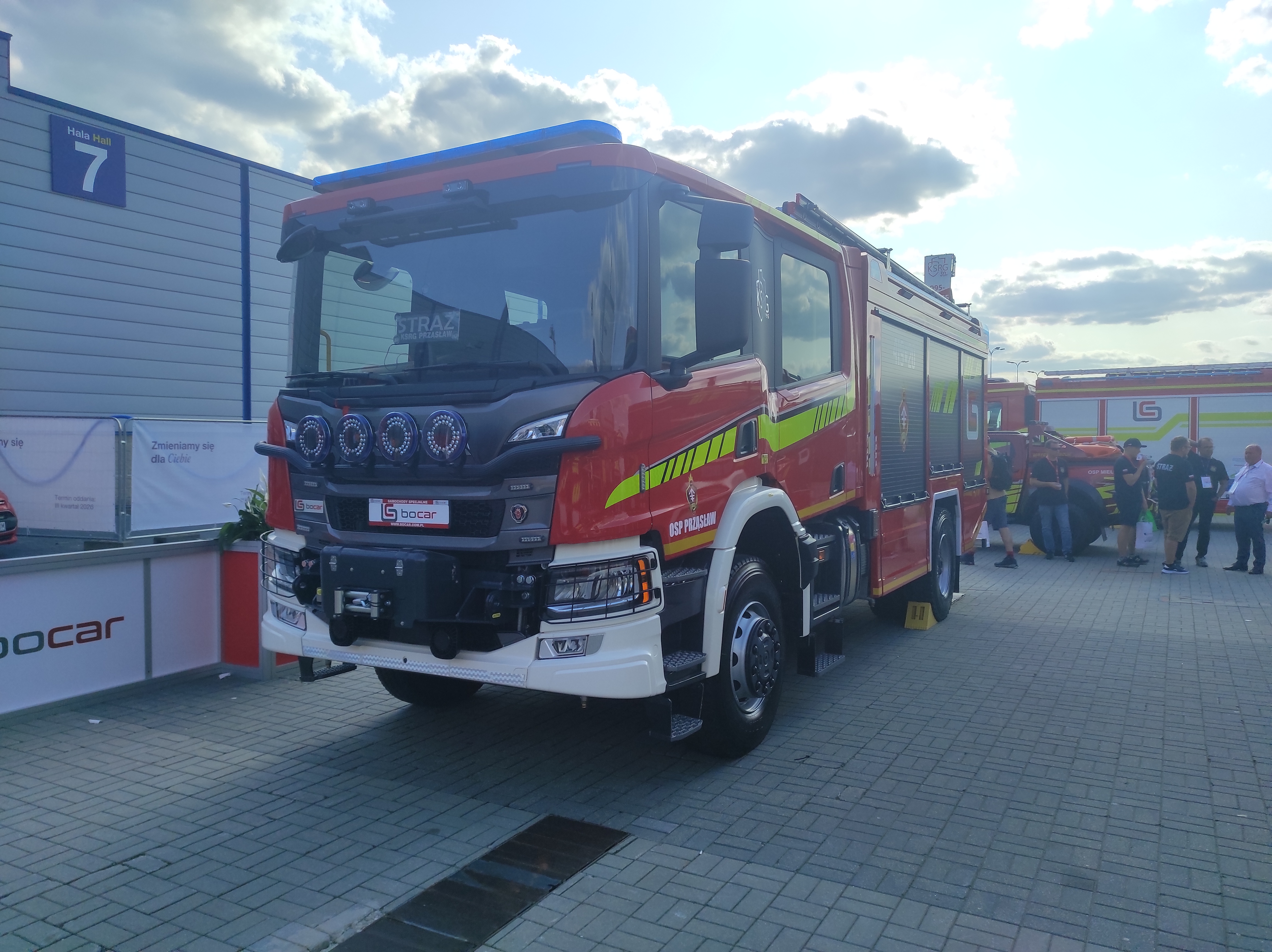 Read more about the article Ciężki samochód ratowniczo-gaśniczy GCBA 5/32 na podwoziu Scania P420
