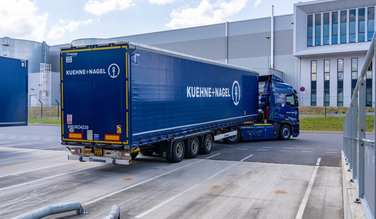 Renault Trucks_Kuehne Nagel_POFerries Electric truck Channel crossing (10)