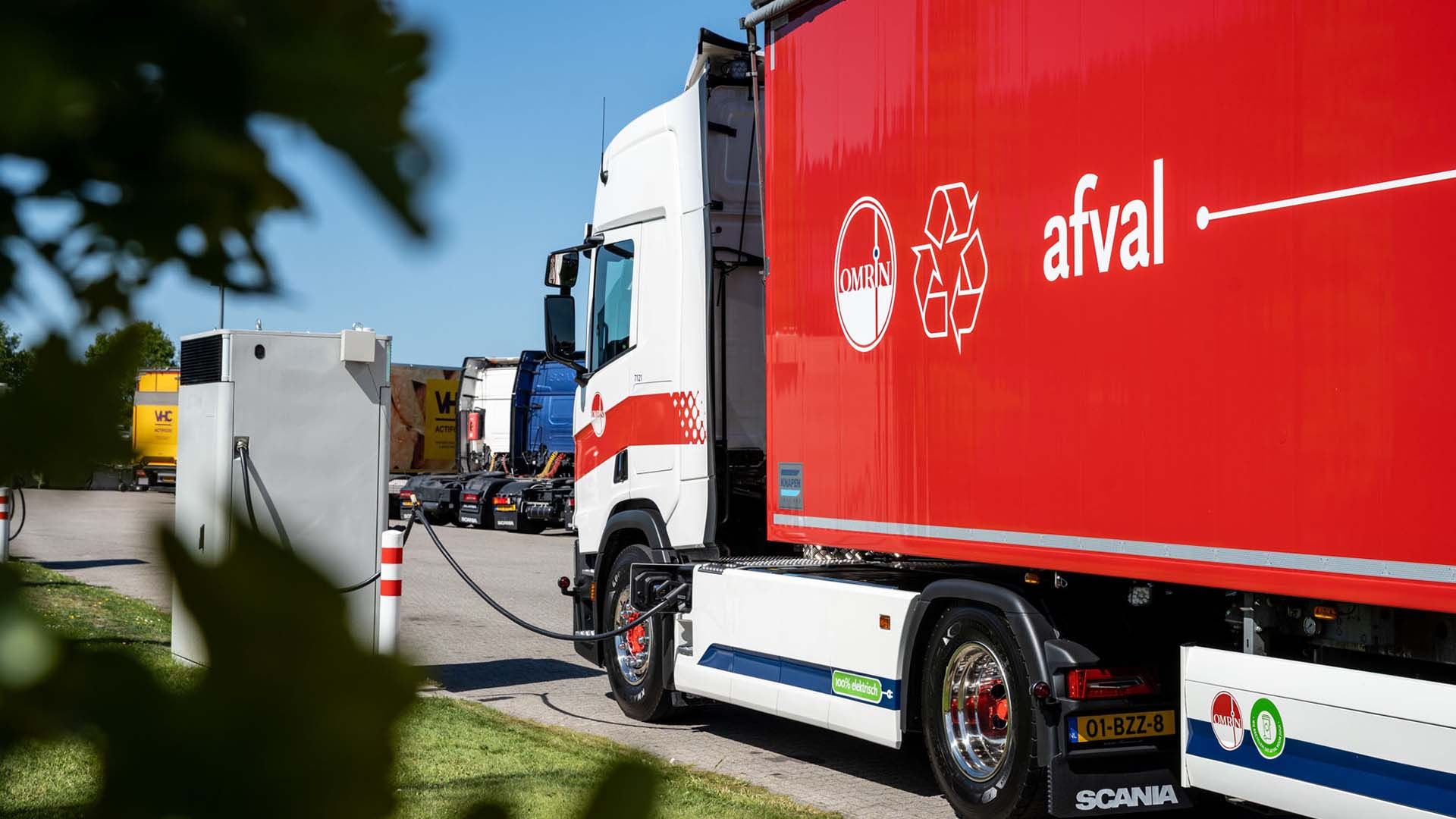 Read more about the article Omrin i Scania Rinsma wspólnie podejmują kroki w kierunku jazdy elektrycznej w dążeniu do „transportu bezemisyjnego”