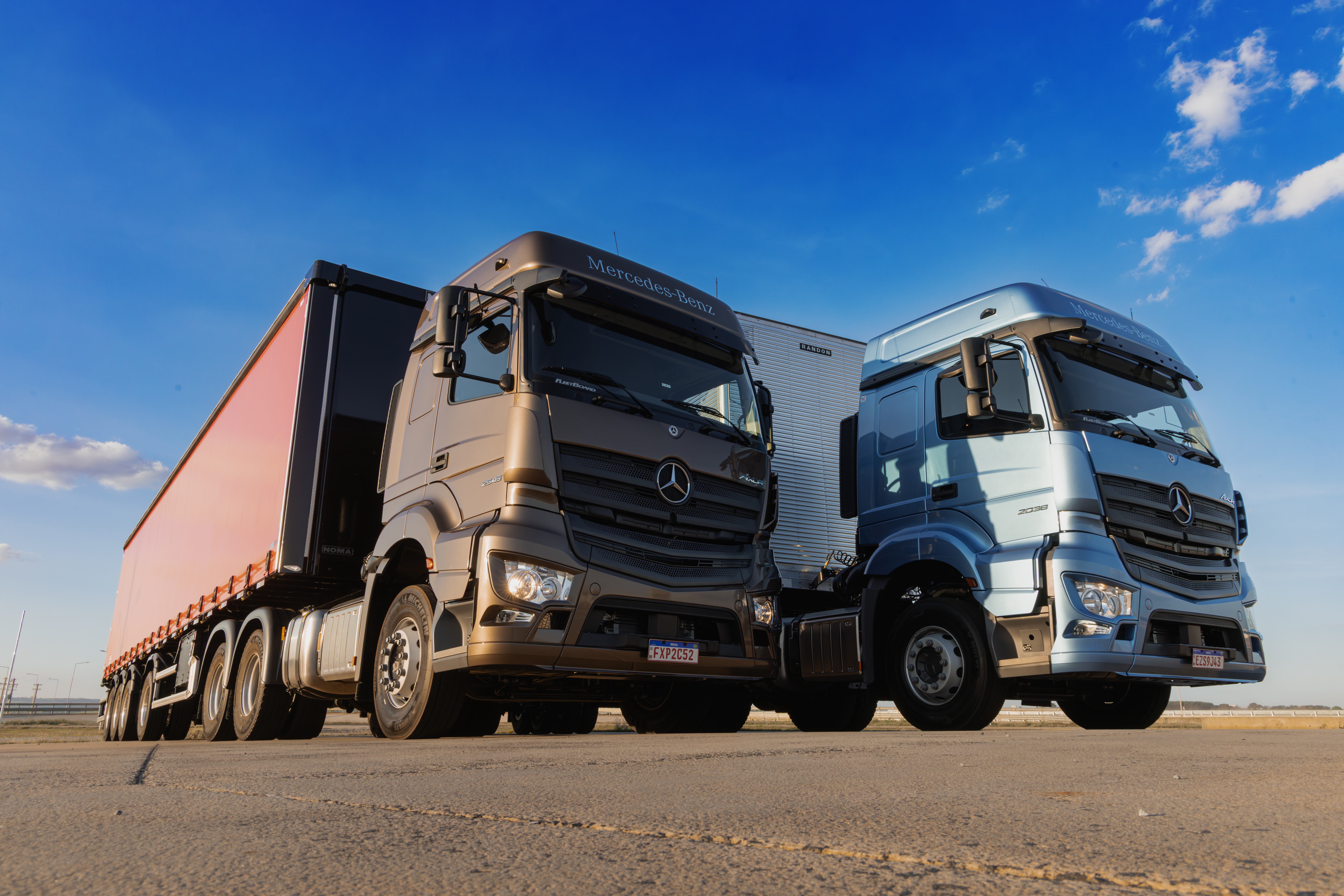Read more about the article Mercedes-Benz Trucks wprowadza na rynek brazylijski nową ciężarówkę klasy tonażowej ciężkiej – Axor