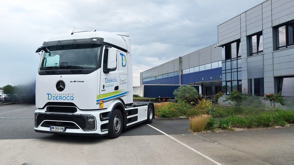 eActros 600 für TRANSPORTS DEROCQ aus Nordfrankreich

eActros 600 for TRANSPORTS DEROCQ from northern France