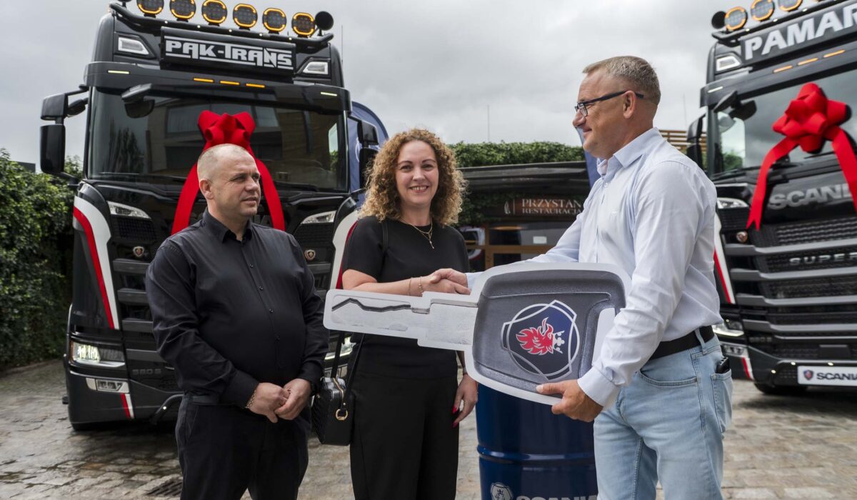 Scania_30-lecie_1