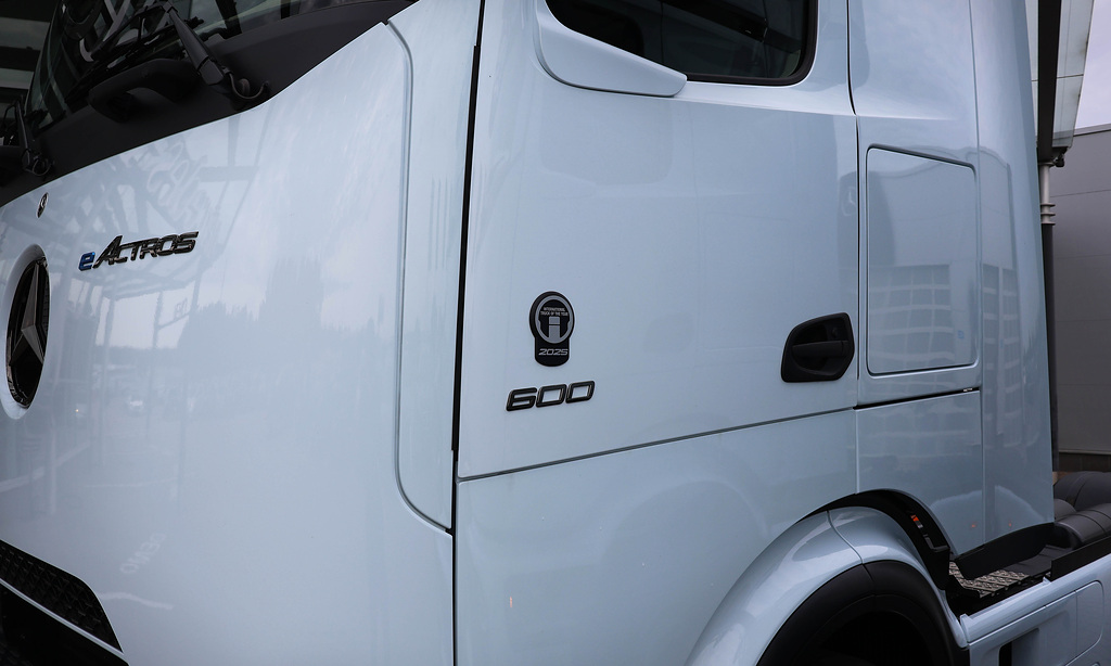 Mercedes-Benz Trucks übergibt erste eActros 600-Modelle an Großkunden in Litauen
Mercedes-Benz Trucks hands over first eActros 600 models to major customer in Lithuania