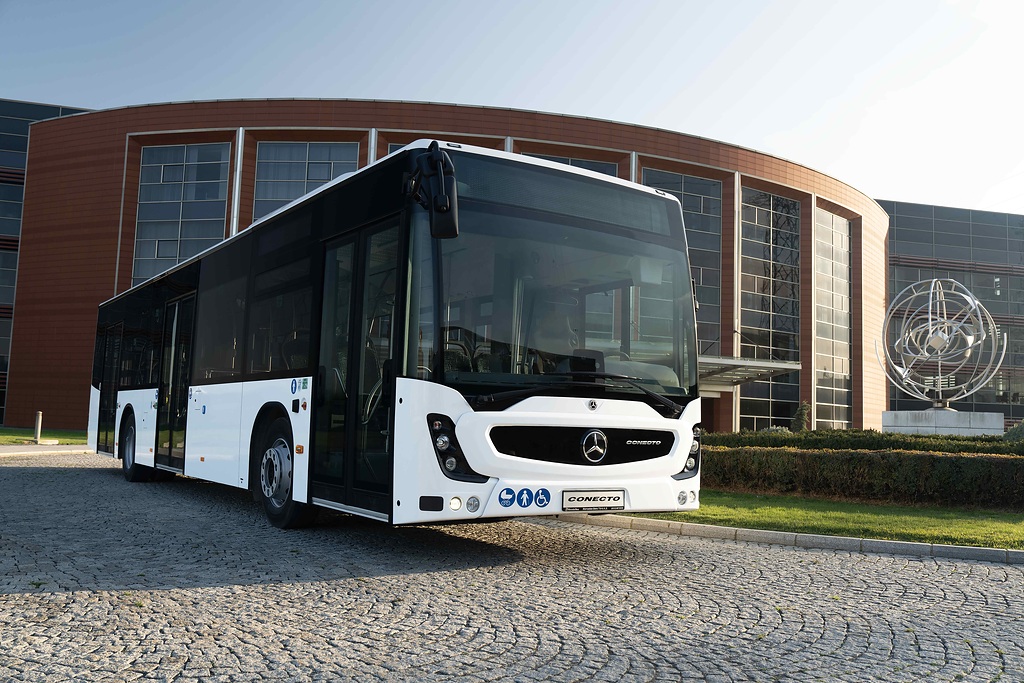 Read more about the article Daimler Buses zwiększa moce produkcyjne: podpisano umowę o współpracy z tureckim producentem autobusów Otokar