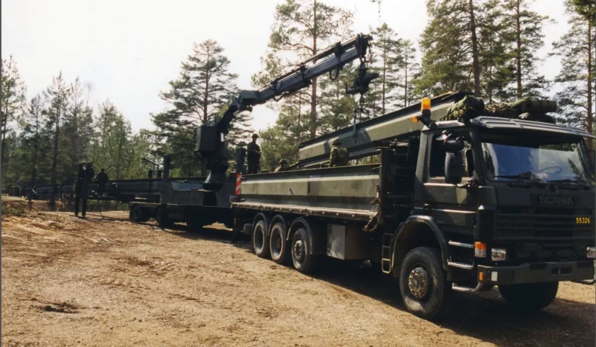 Screenshot 2025-03-03 at 23-11-47 Scania lastbil 113H. -Miliseum _ DigitaltMuseum
