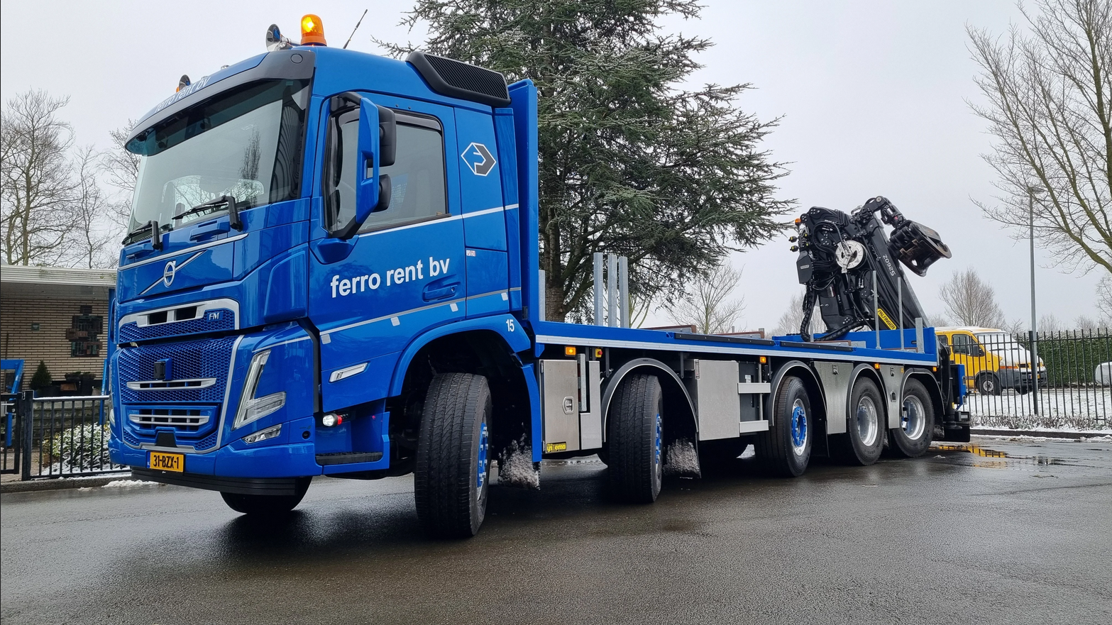 Read more about the article Terberg Techniek dostarcza Volvo FM460 10x4WS do Ferro Rent BV