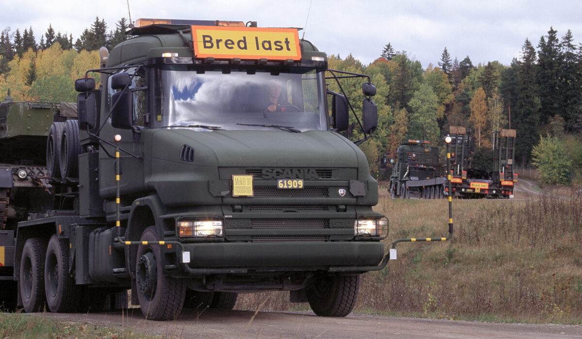scania-t144-6x4-530-tank-transporter-D99087-16-edit_16-9