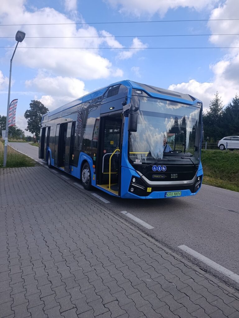 Read more about the article Pierwszy egzemplarz BMC Procity+ 12M EV już w Polsce