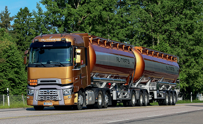 internationaltruckstop4 — kopia