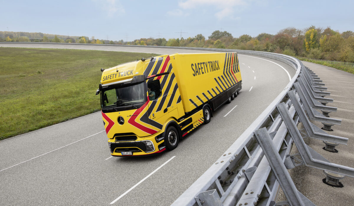 Mercedes-Benz Safety TruckMercedes-Benz Safety Truck