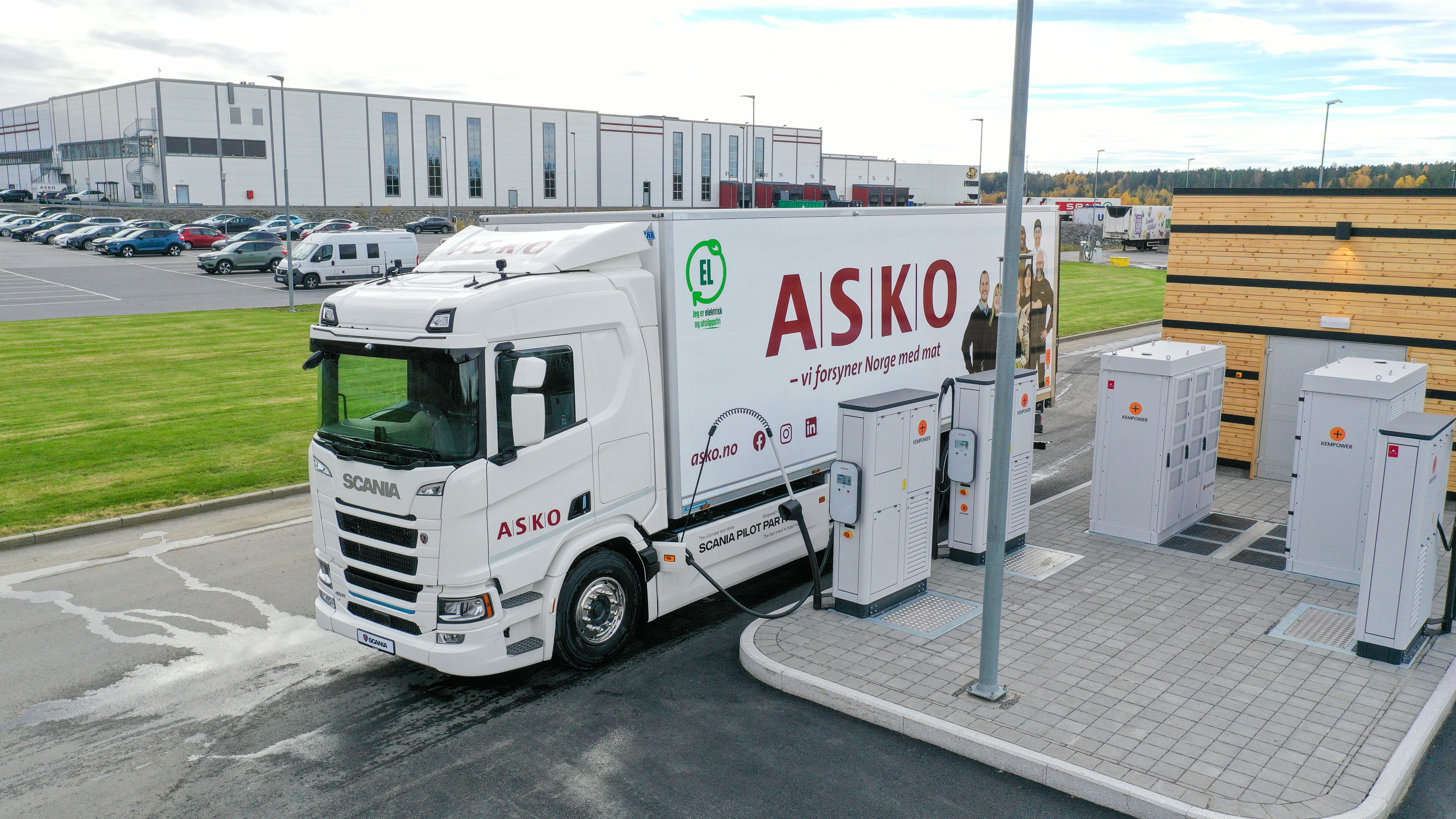 Read more about the article W Szwecji trwają prace nad ładowaniem megawatowym – E-Charge wyznacza trendy