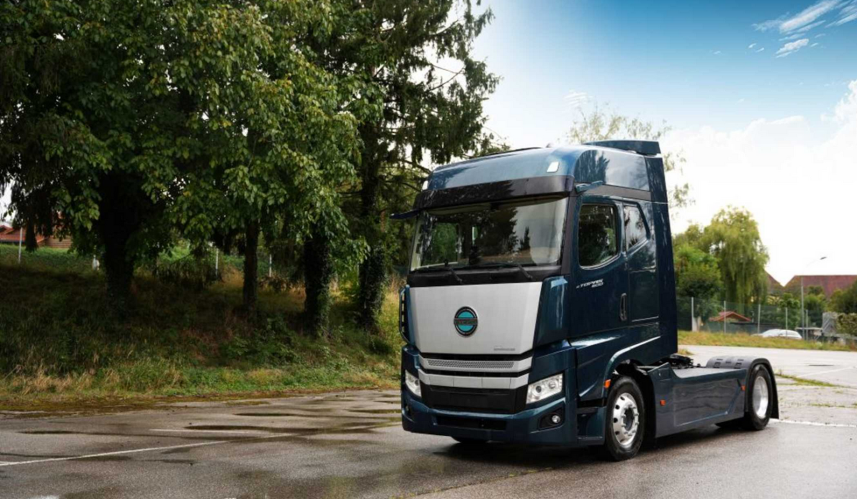 Screenshot 2025-11-16 at 01-39-41 steyr-superpanther-etopas-600-02-1.jpg (obraz JPEG 2100×1400 pikseli) — Skala (50%)