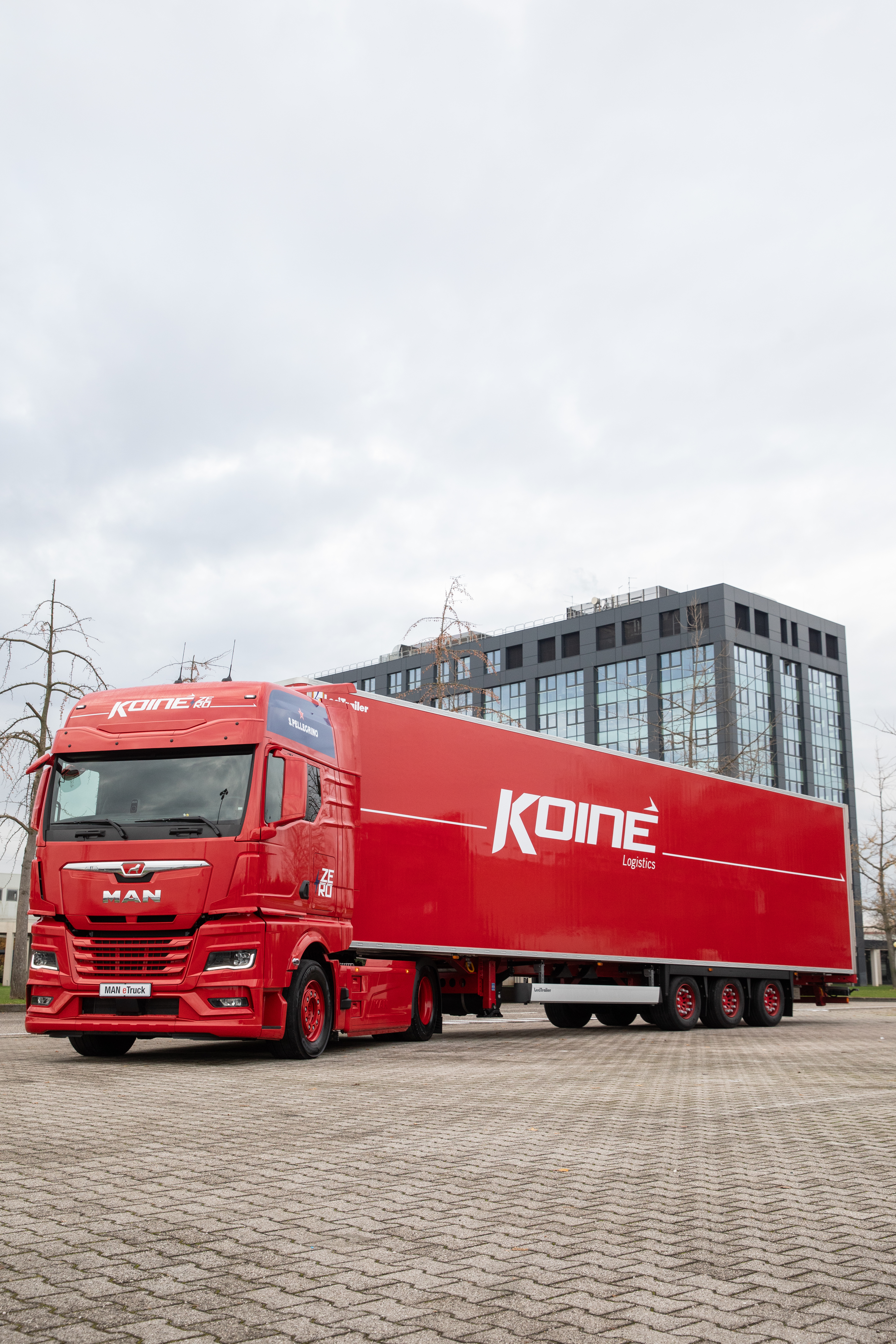 Read more about the article CO2 tylko w wodzie gazowanej – MAN i Koinè rozpoczynają elektryfikację w Sanpellegrino