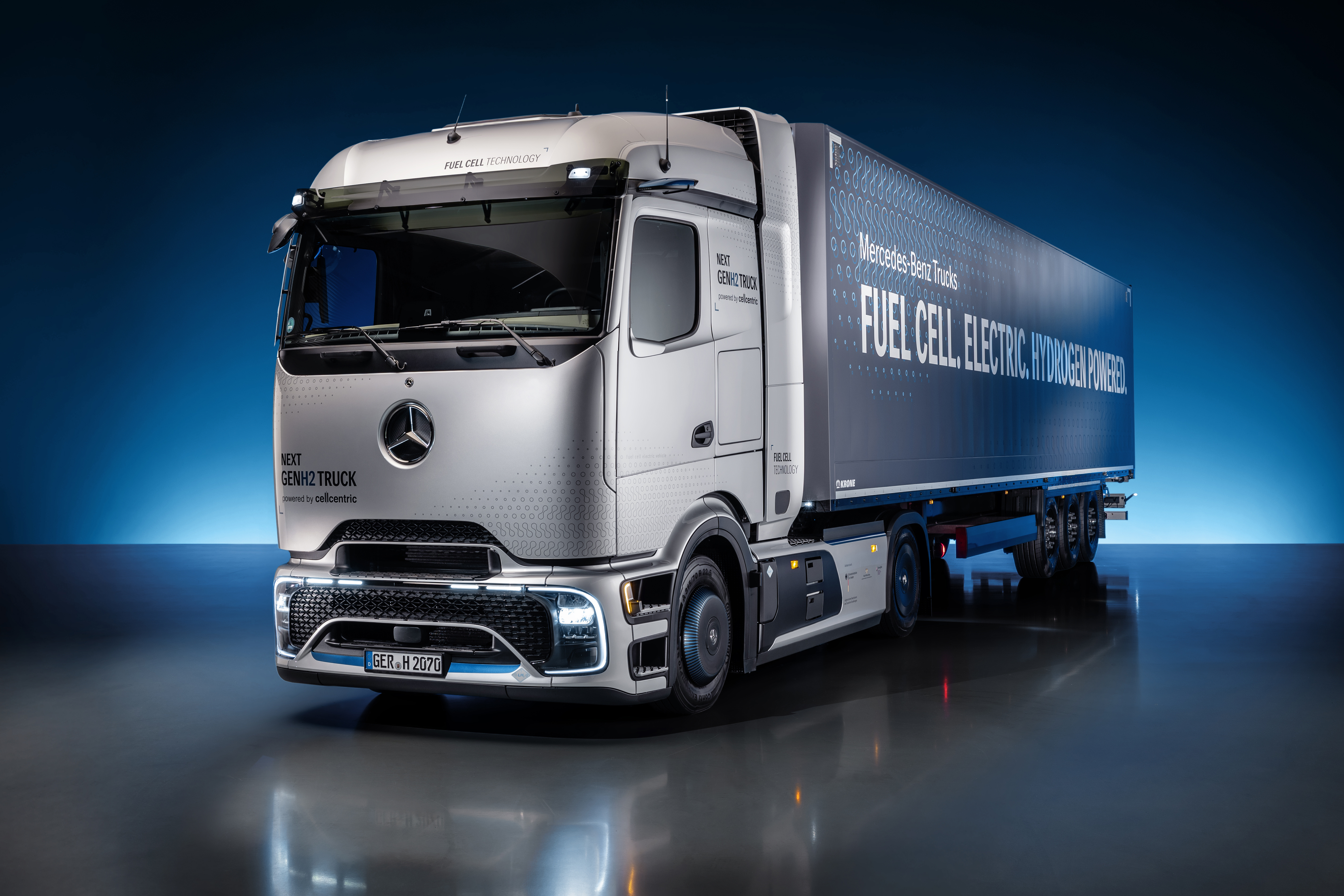 Read more about the article Daimler Truck prezentuje Mercedes-Benz NextGenH2 Truck: ciężarówka z ogniwami paliwowymi w małej serii, dostępna dla klientów od końca 2026 roku
