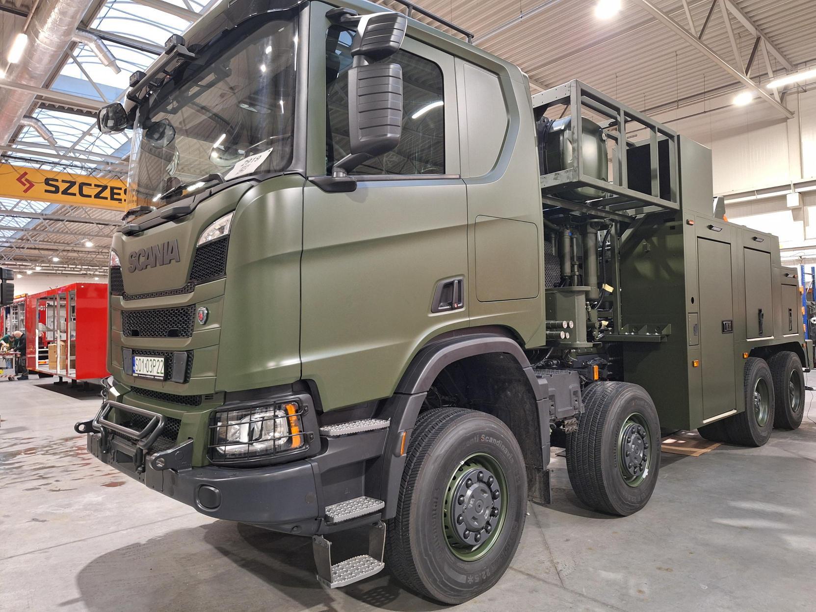 Read more about the article Pierwszy ciężki samochód ewaluacji i ratownictwa technicznego ze Szczęśniak PS dla szwedzkich sił zbrojnych już gotowy