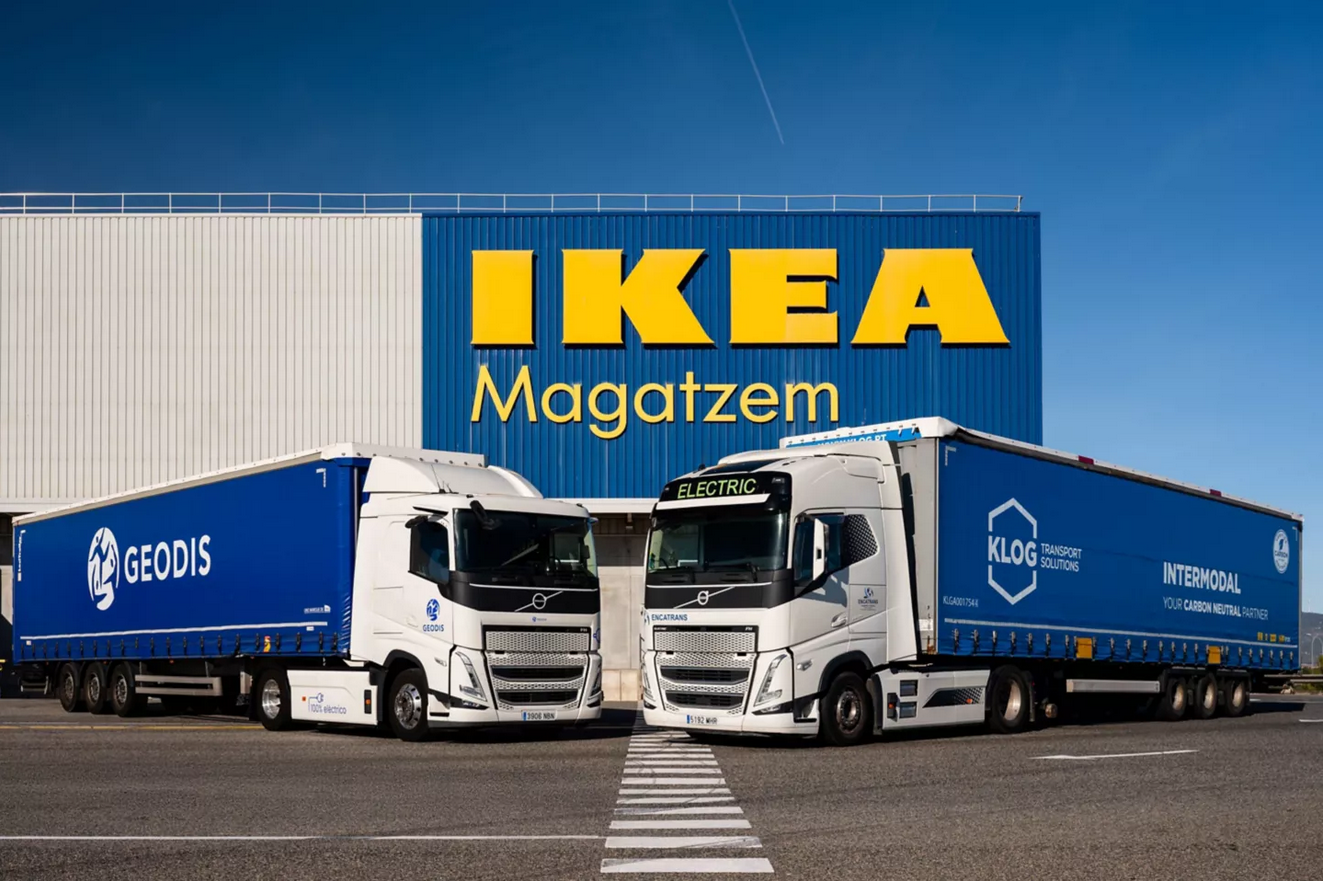 Read more about the article Volvo Trucks, IKEA Supply Chain Operations, GEODIS i KLOG angażują się w elektryfikację transportu logistycznego w Katalonii