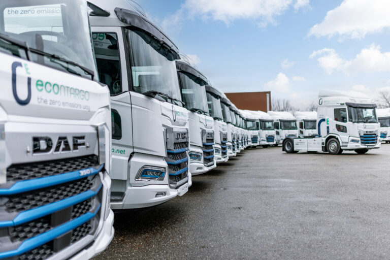Read more about the article Contargo wprowadza do eksploatacji 33 elektryczne ciężarówki DAF XD – pojazdy wykorzystywane głównie do transportu kontenerów