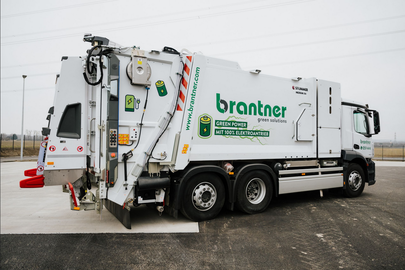 Read more about the article Silny impuls dla logistyki gospodarki odpadami: 13 eActrosów dla Brantnera w zakresie ekologicznych rozwiązań w Austrii