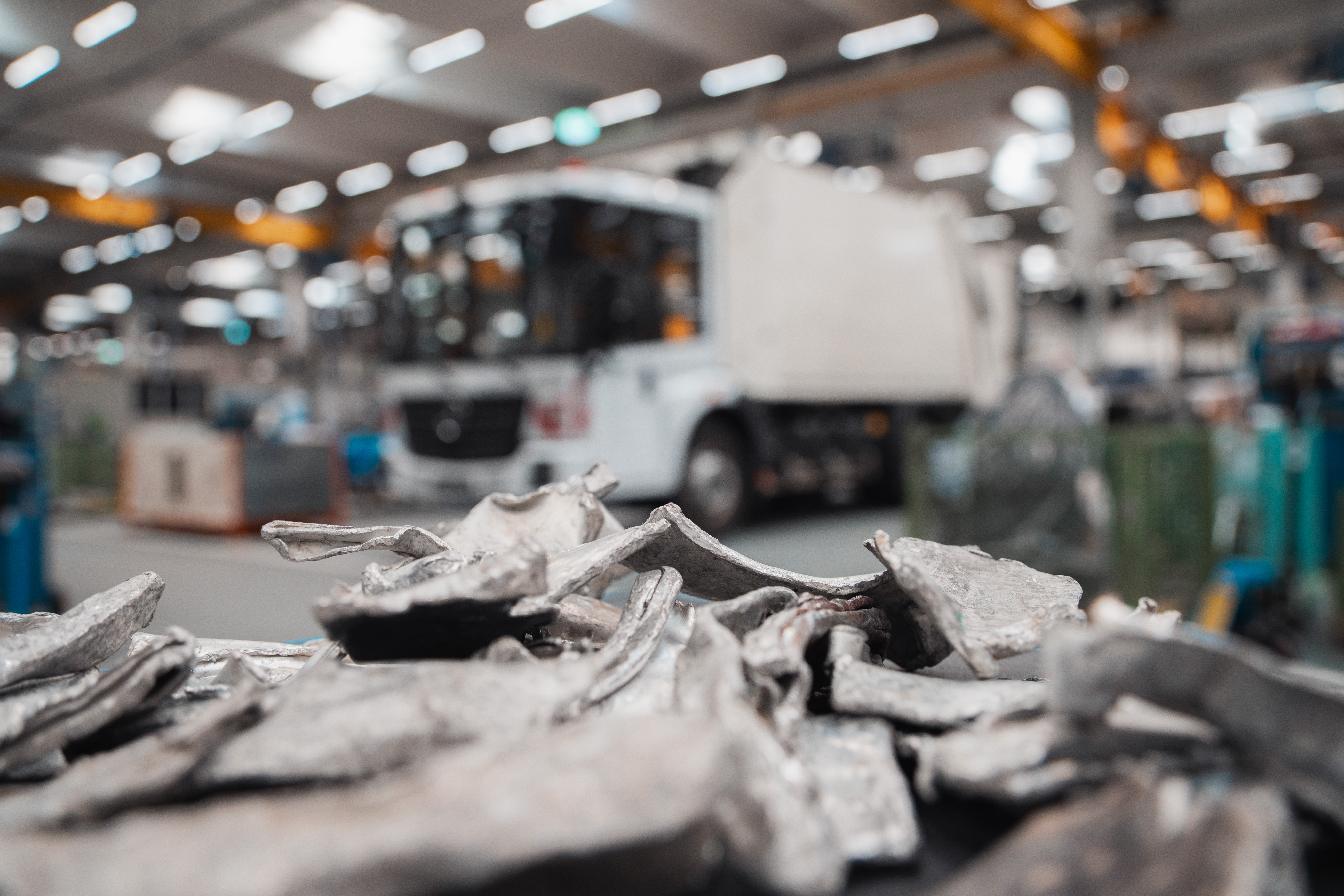 Read more about the article Obieg zamknięty ku przyszłości: Mercedesie eEconic x zabudową FAUN Umwelttechnik, który sam się zbiera