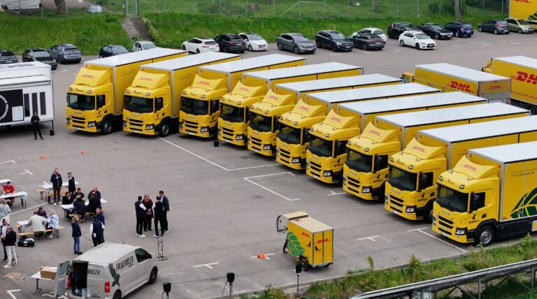 Read more about the article Scania dostarcza pojazdy elektryczne do Falkenklev – jeden z największych kroków w elektryfikacji transportu w Szwecji