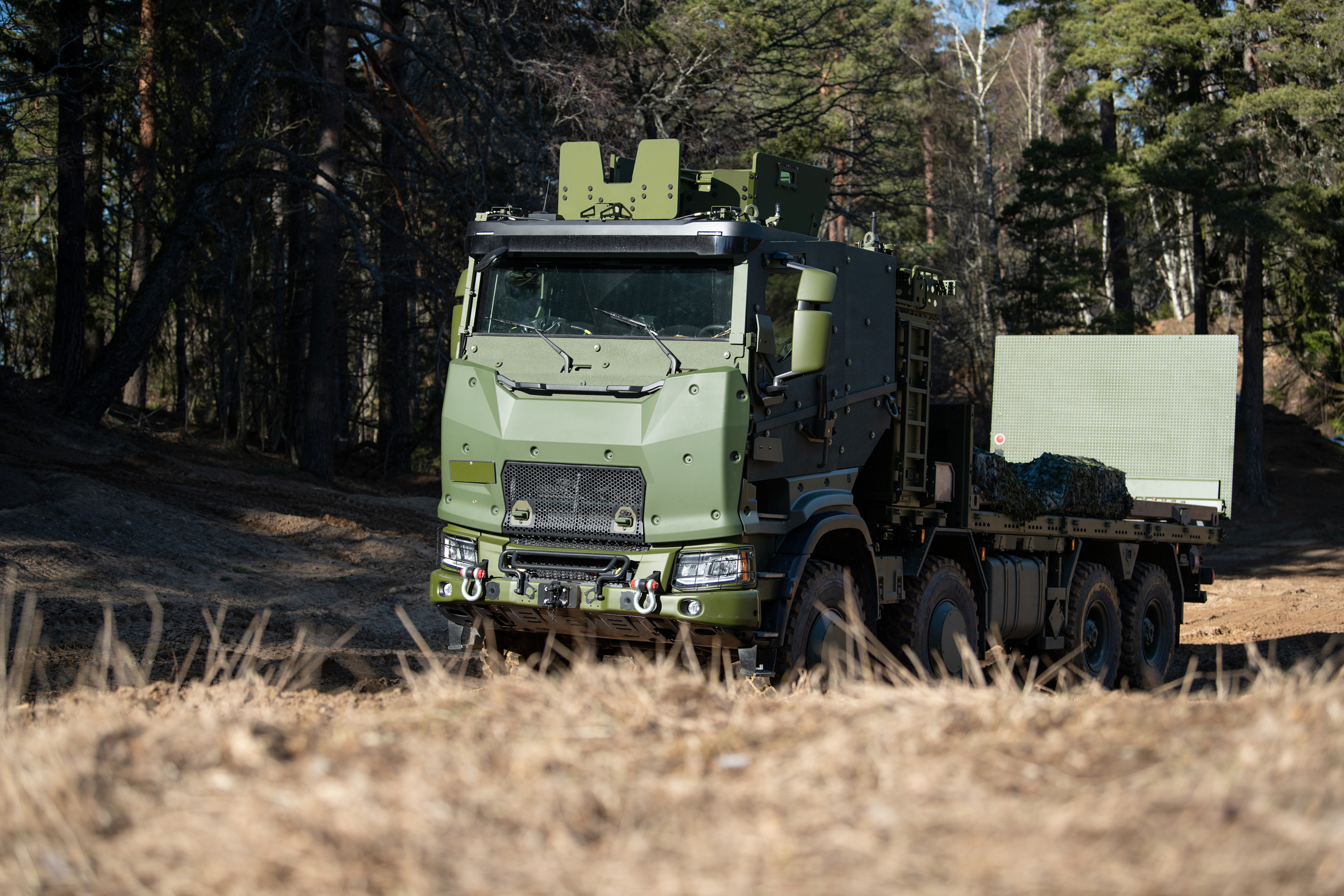Read more about the article Na targach Eurosatory Scania pokaże modułową kabinę integralnie opancerzoną oraz rozwiązania hybrydowe dla sektora obronnego